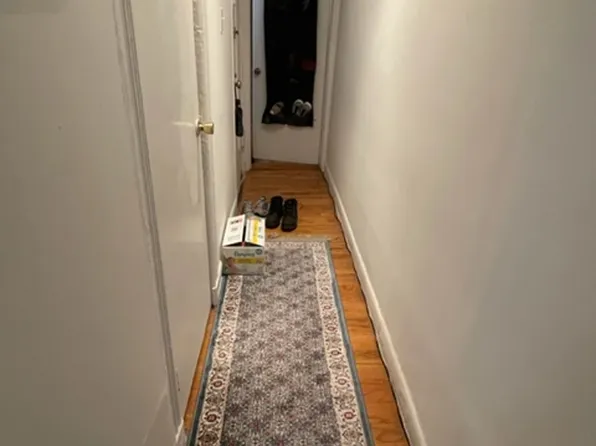 223 East 82nd Street image 4 of 5