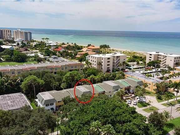 Walk to the beach for sunbathing, nightly music, morning and evening yoga, and drum circle celebration on Sunday evenings.