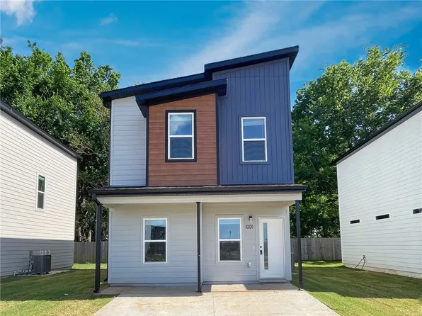 1001 Reading Railroad Ln, Bentonville, AR 72713