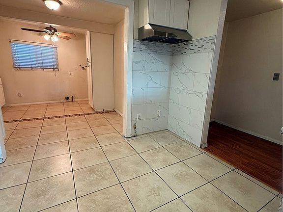 5th image of 13606 S Largo Ave