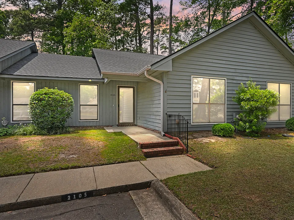 2105 Wexford Oaks Ct