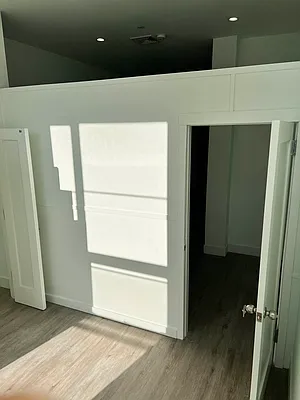 Rented by R New York | media 8