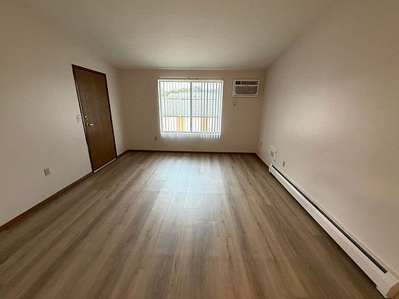 4th image of 2717 Humboldt Rd #4