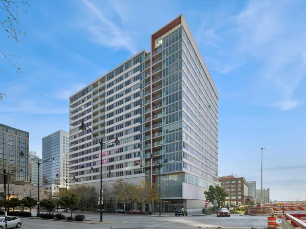 659 W Randolph St #1401, Chicago, IL 60661