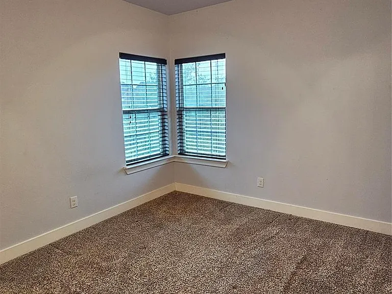 3715 Aldridge Dr — Photo 28