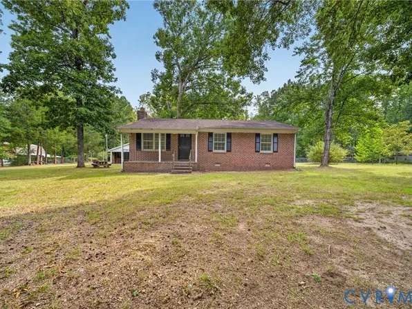 854 Moorefield Rd, West Point, VA 23181