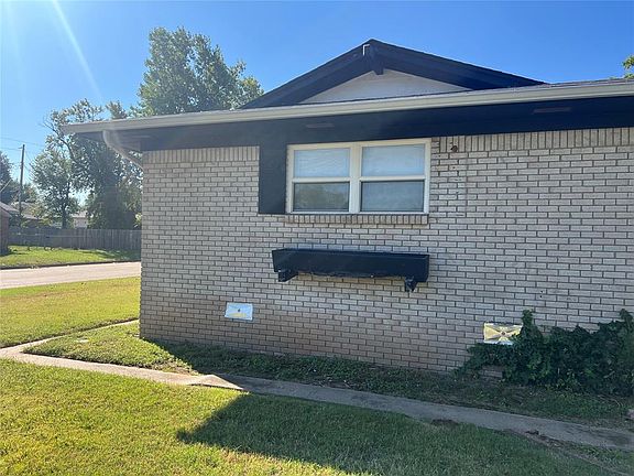 2nd image of 6224 SE 9th St