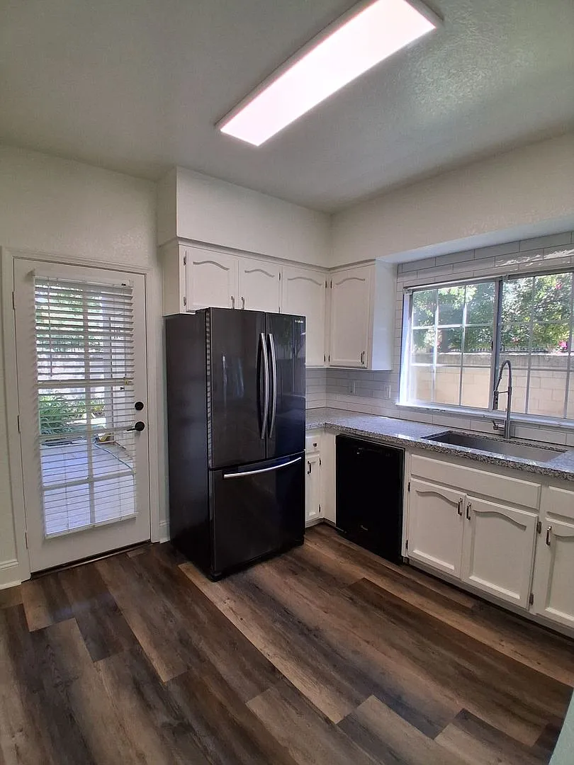 Upcoming: Stunning 3-Bedroom Condo At Villa San Marcos! Located On Cedar & Nees! — Photo 4