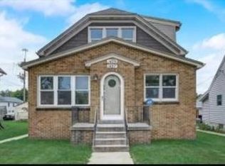 1427 Rawson Ave, South Milwaukee, WI 53172