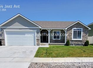 5064 Jake Ave, Chubbuck, ID 83202