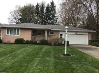 1559 Rose Hedge Dr, Poland, OH