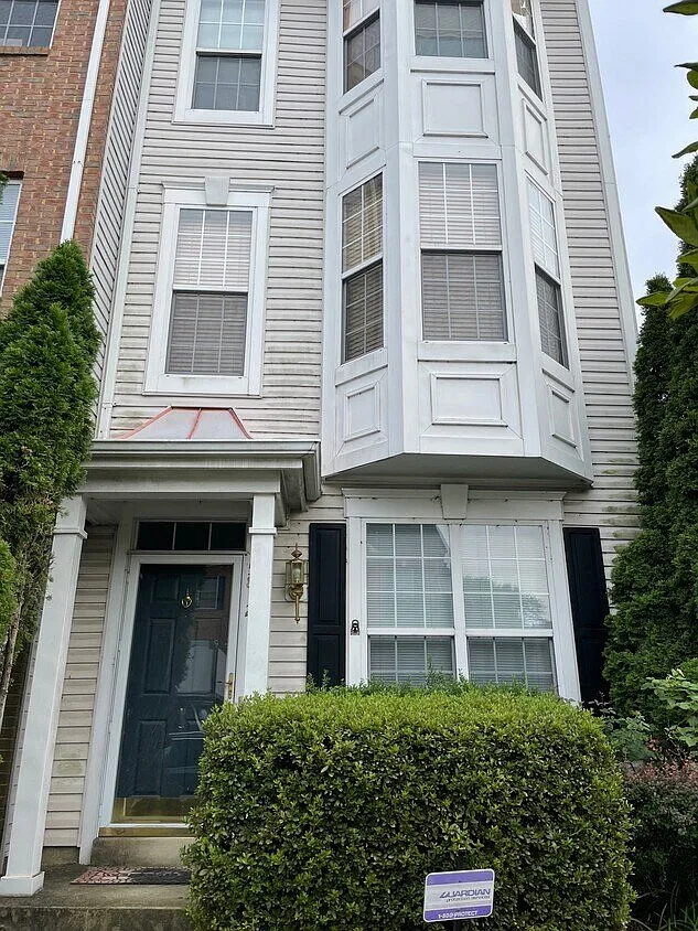 5812 Summers Grove Rd — Photo 1