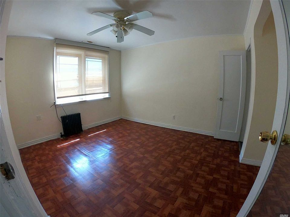 1st image of 2363 92nd St