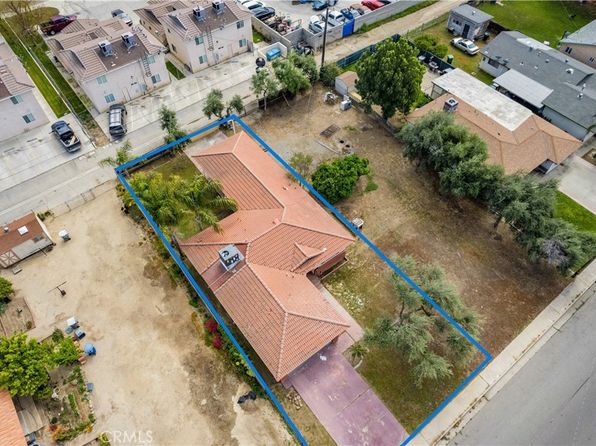 822 Dover Pl, Delano, CA 93215