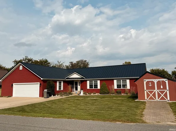 4170 W Shore Dr, Bremen, IN 46506