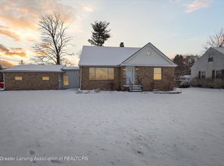 1105 S Main St, Eaton Rapids, MI 48827