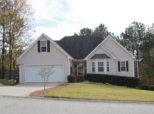 900 Willow Hollow Dr, Dacula, GA 30019