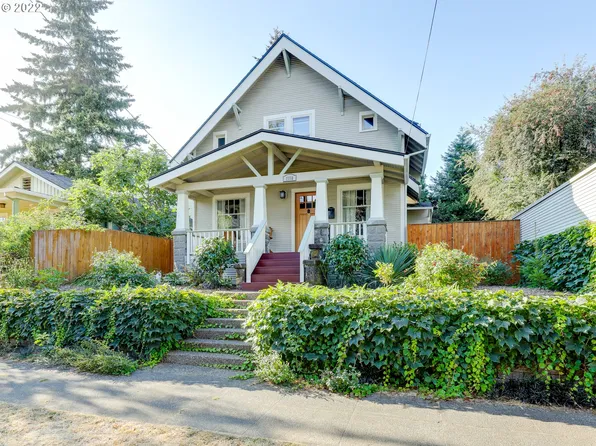 1550 N Sumner St, Portland, OR 97217