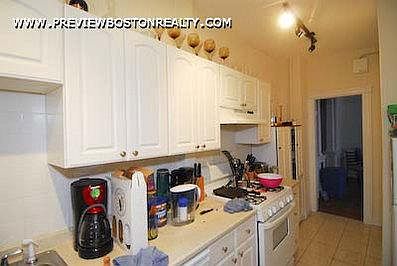 2nd image of 1657 Commonwealth Ave #A2