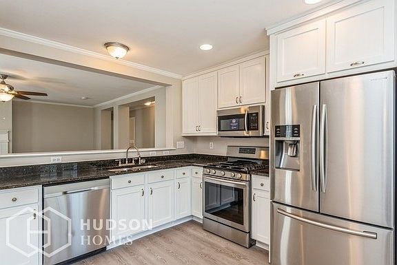 4th image of 4315 Stone Mountain Dr