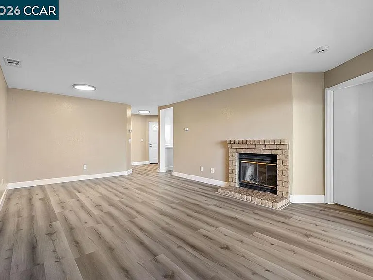 109 Devonwood — Photo 23