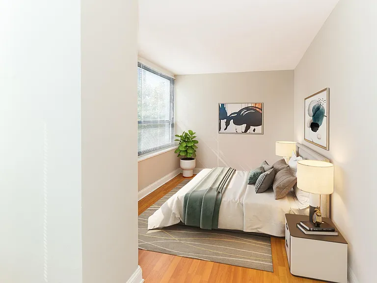 4100 N. Marine Dr. — Photo 23