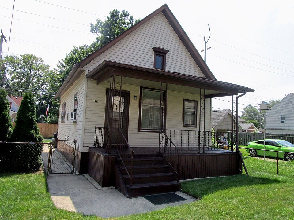 1st image of 421 Poplar St
