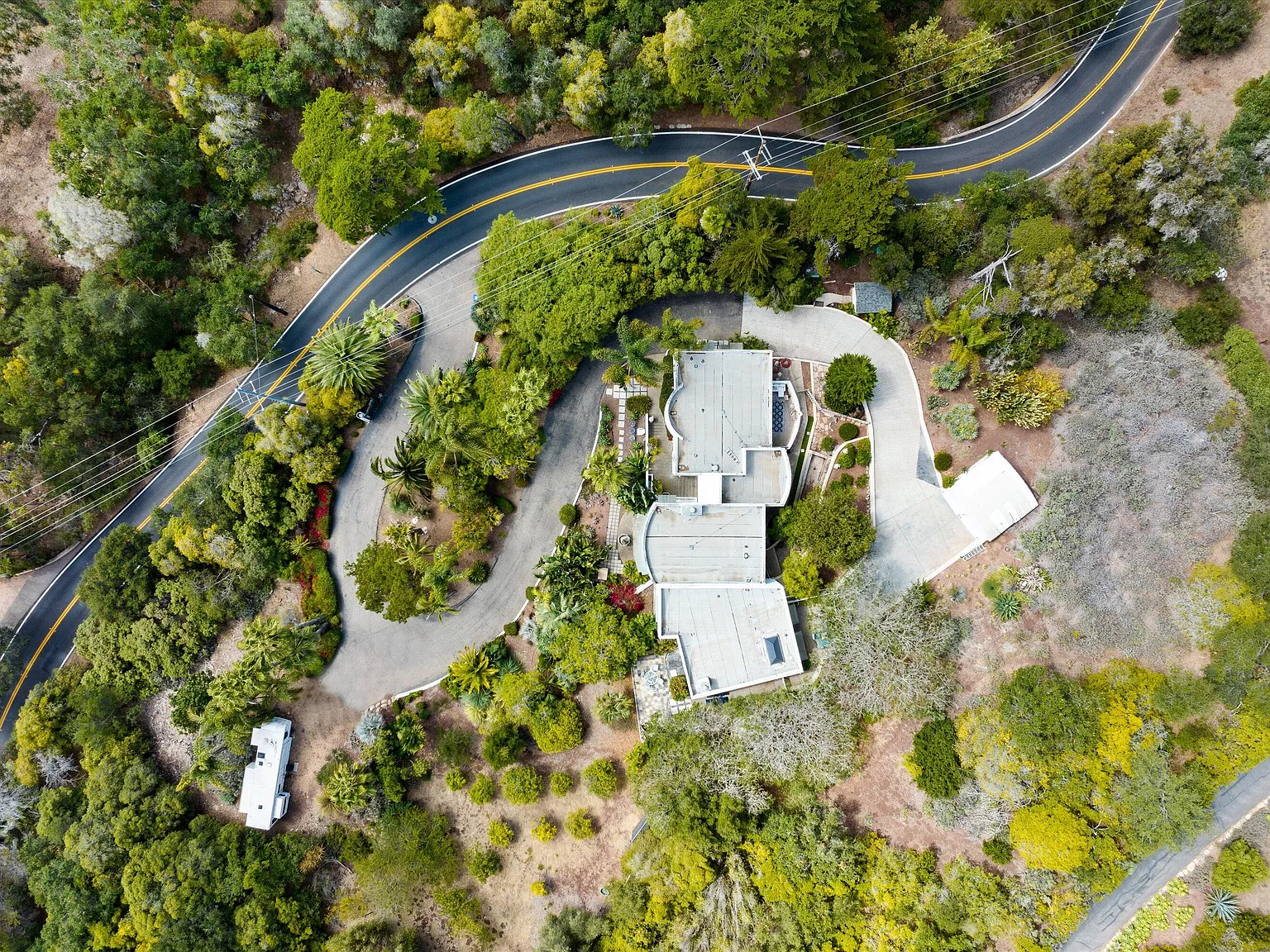 Toro Canyon Rd, Santa Barbara — Photo 2