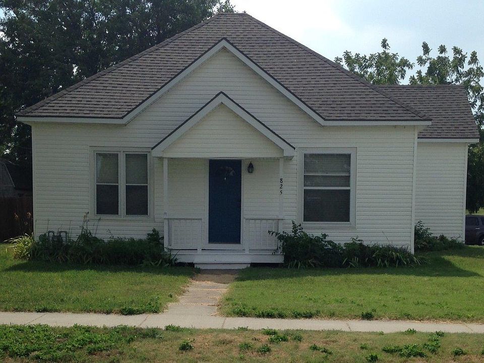 1st image of 825 Marshall Ave
