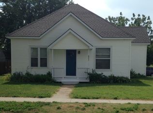 825 Marshall Ave, Chapman, KS 67431