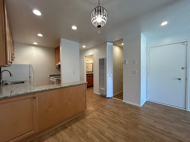 2562 Walnut Blvd #56 — Photo 10