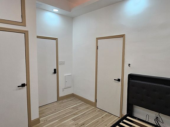2nd image of 70 Weirfield Street2nd Floor3rd Brk
