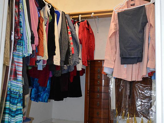 Walk-in closet
