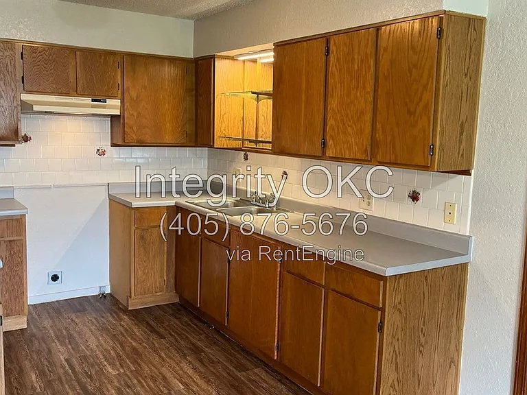 1501 SE 52nd St — Photo 5