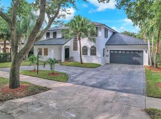 8553 NW 164th St, Miami Lakes, FL 33016