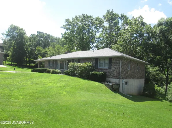 324 Carl Ln, Jefferson City, MO 65101