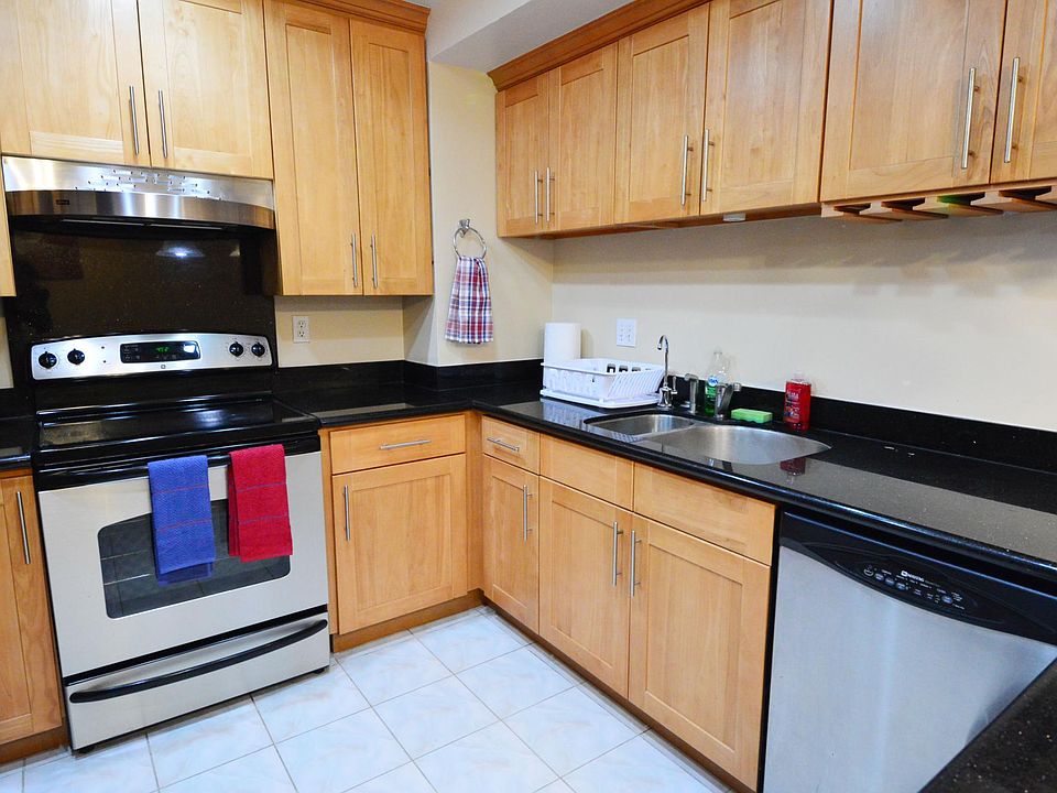 1st image of 1720 Halford Ave APT 120