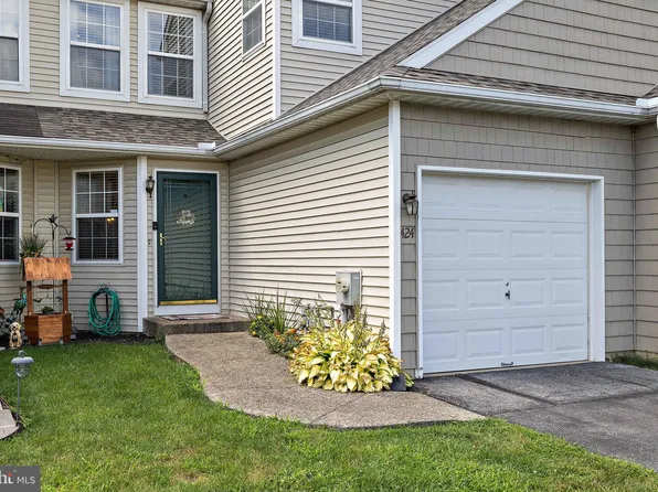 424 Gavin Dr, Coatesville, PA 19320
