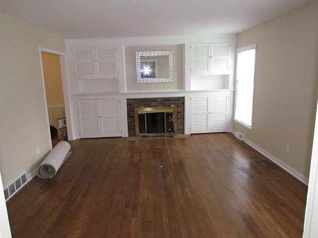 Living room, hardwood floors just refinished througout