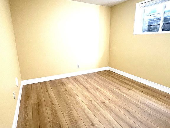 5th image of 16121 111a Ave