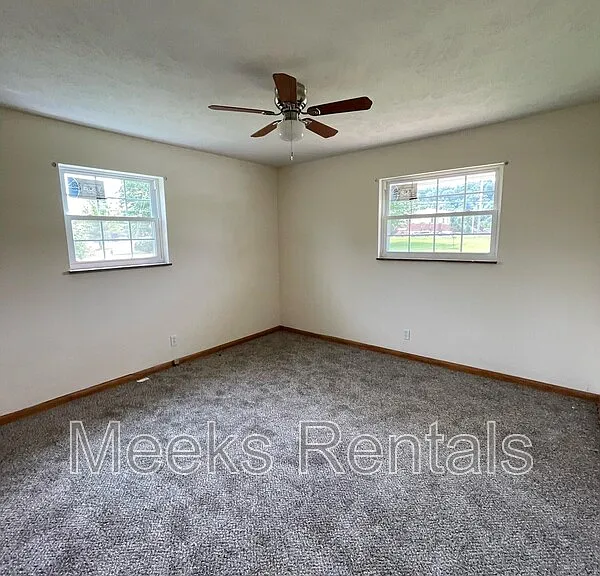 3670 Teays Valley Rd — Photo 3
