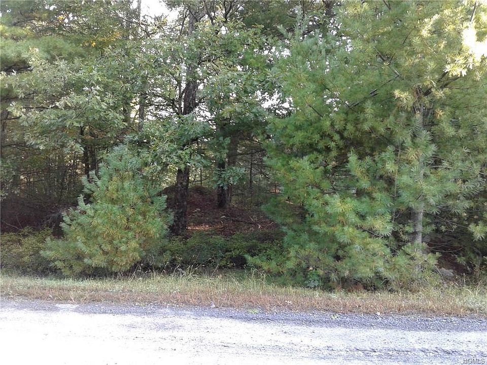2nd image of Split Rock Drive