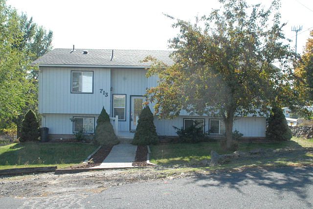 1st image of 713 S Scenicview Dr