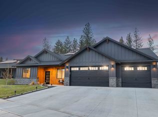 3427 E Yearling Rd, Chattaroy, WA 99003