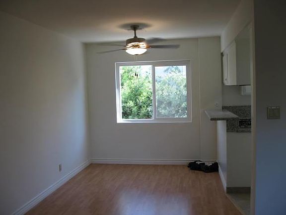 4th image of 416 N Kenwood St APT 12
