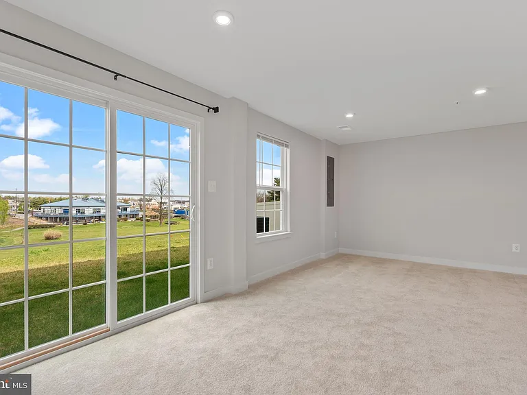 1505 Wilmer Park Ln — Photo 28