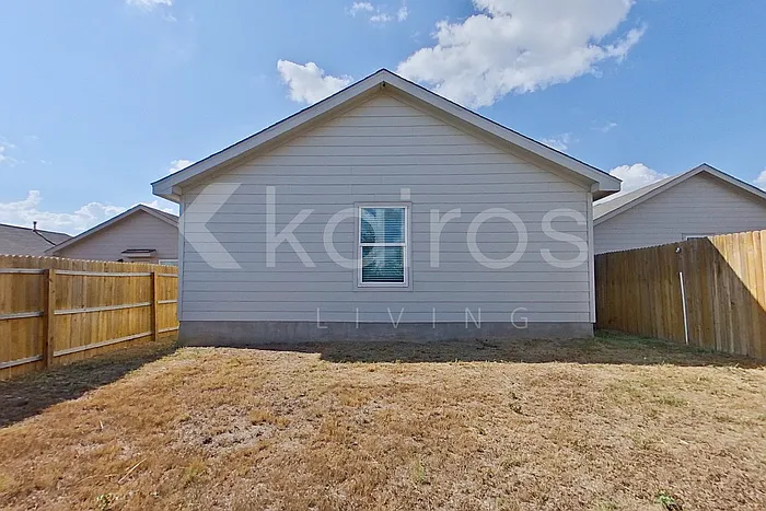 14318 Calaveras Crk — Photo 18