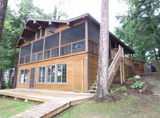 136 Williamson Rd, Manchester, ME 04351