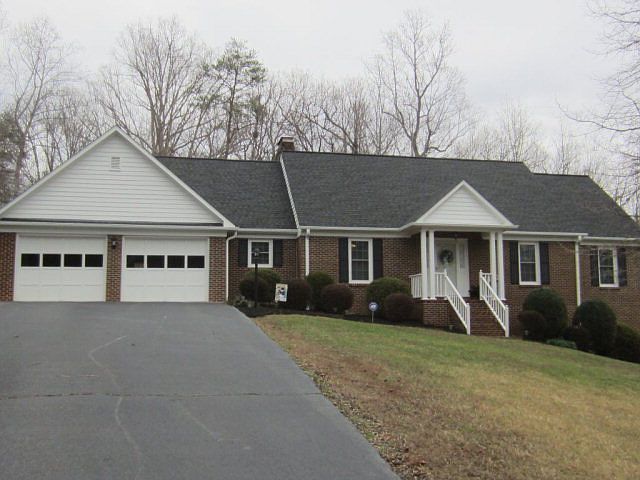 1st image of 506 Old Spring Ct