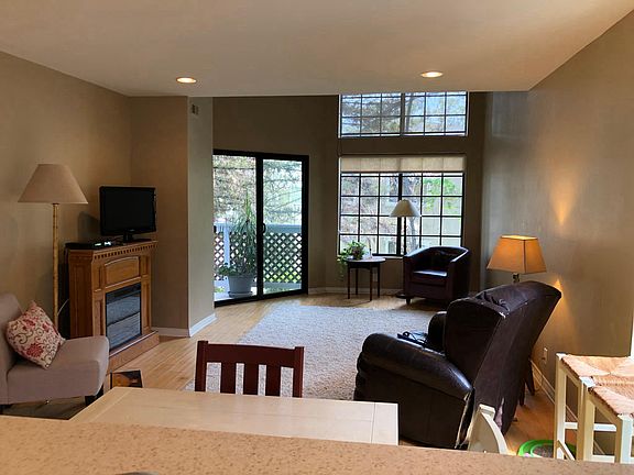 3rd image of 700 E Lake Dr Unit 89
